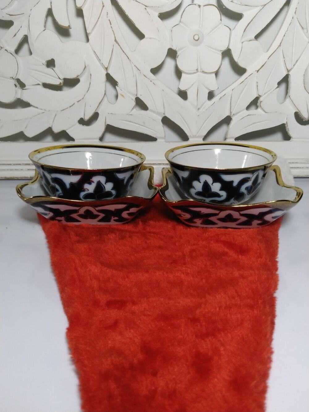 Vintage Uzbek Pakhta Blue White Gold Porcelain Piyala Teacups Saucers Set of 2